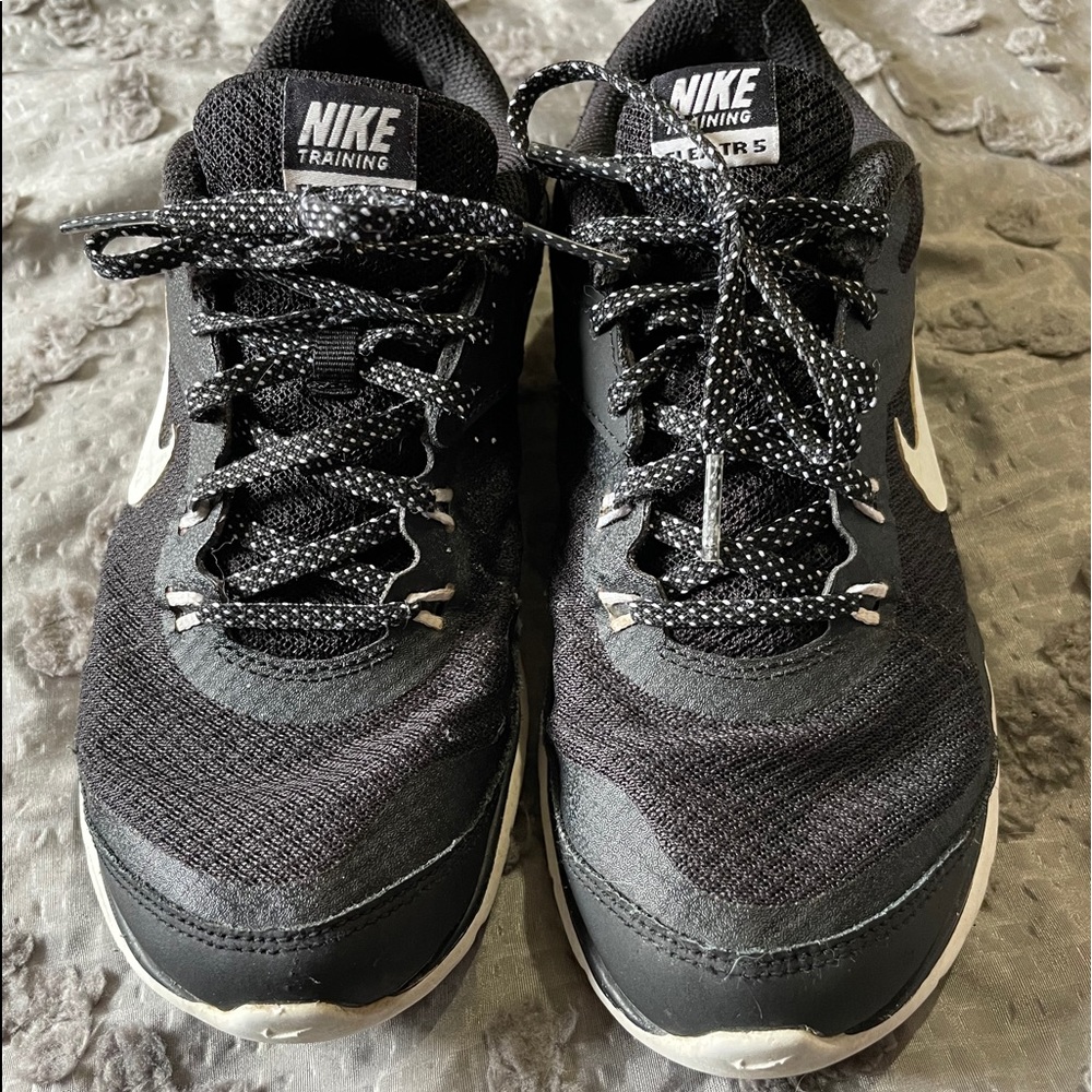 Nike training Flex TR5 Crosstrainers Sz 6